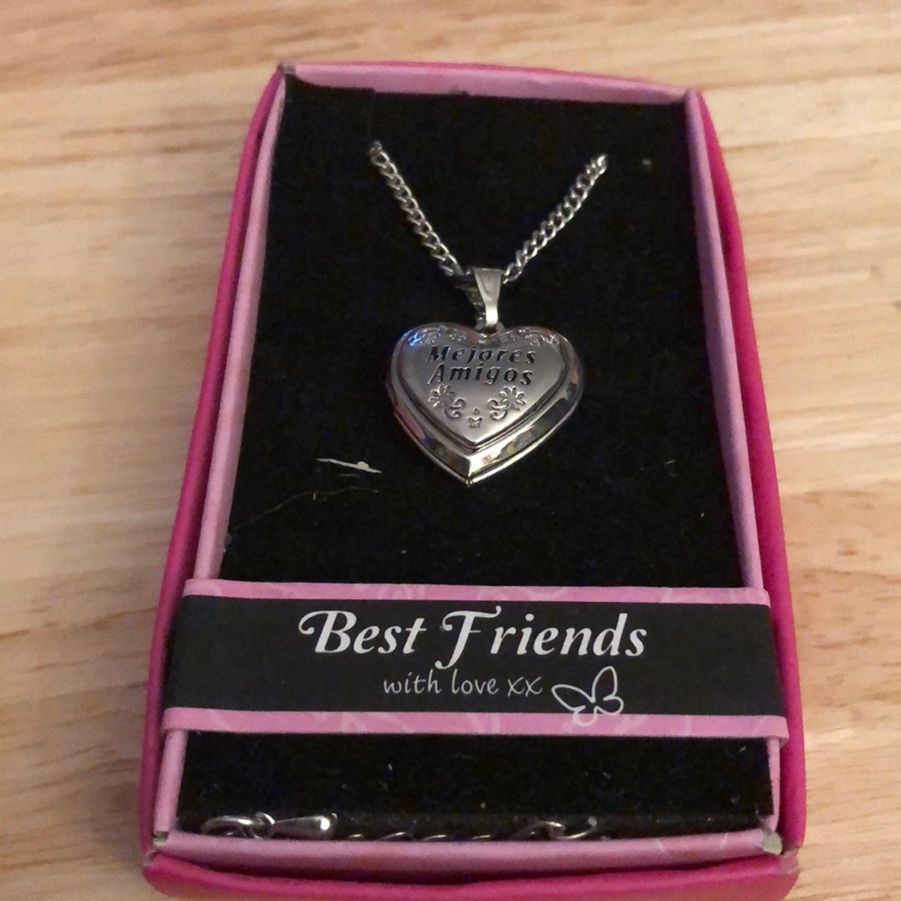 Best Friends Mejores Amigos Spanish Heart Locket